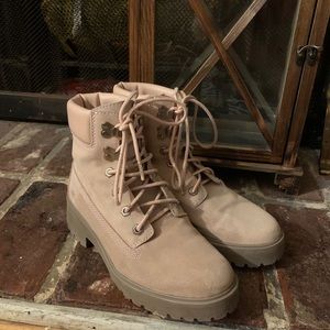 Pink timberlands size 7.5
